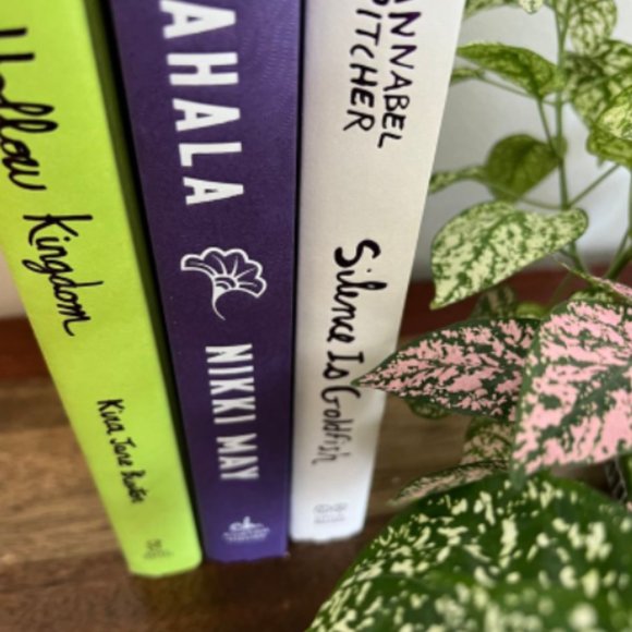 Coffee table book decor - Picture 3 of 5